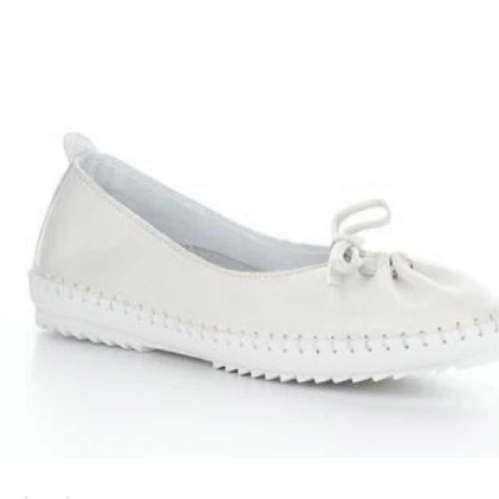 White Leather Ballet Flats with Bow Detail